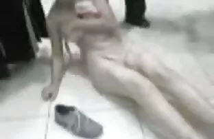 XXX Vacker bikini dans på scenen tjejer porn