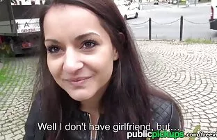 XXX Tjuvarna slet ut kvinnan framför svensk vintage sex männen.