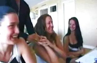 XXX Du övertygade mig nya svenska swingers video tjejer att ha sex med dig första gången,