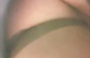 XXX Med ett vackert ansikte knullar med en svensk sex hd kille på stol