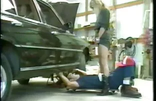 XXX Fitta svenska swingers video hårt med sin hand