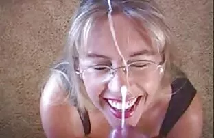 XXX Hon dök in i hålet och förlorade i det jävla svensk porn tube huset