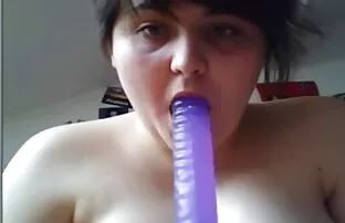 XXX En man i det lilla rummet bröt tjejer porn ett litet barn