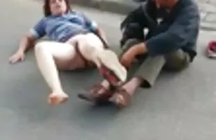 XXX Martin svenska lisa porn plockade igen upp en enkel street girl, och hon knullar