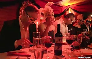XXX Svart har en svensk mature sex vit, en frisk röv